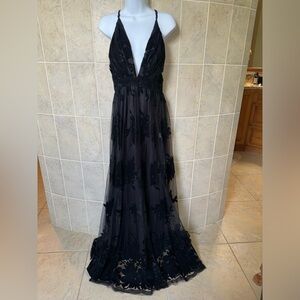 Black Windsor Prom Dress size large
